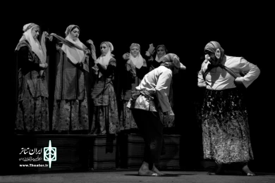 گزارش تصویری اجرای نمایش "کچل اوخلان" در جشنواره فجر استانی آذربایجان شرقی
