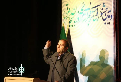 نباید با بهانه های واهی تئاتر تبریز را زیر سؤال ببرد