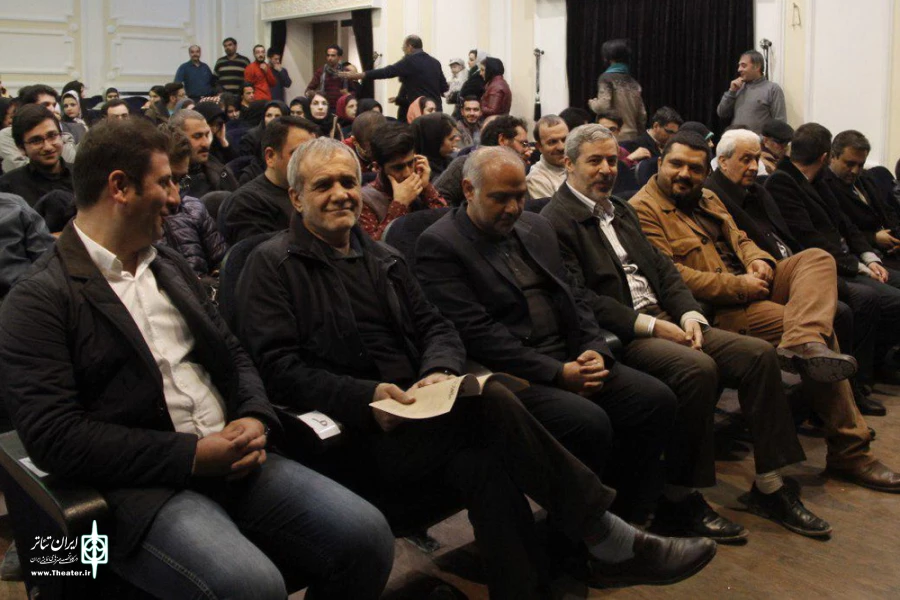 مسعود پزشکیان در تئاتر "اتابک پارکنین تراژدیسی"