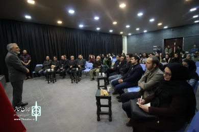 آئین رونمایی از پوستر نمایش تلقین در تبریز