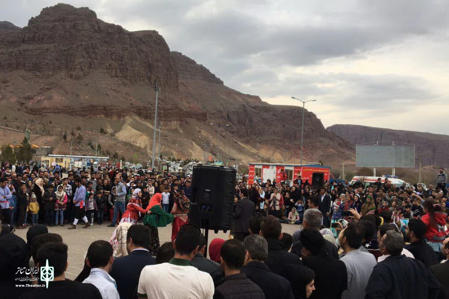 استقبال از نمایش میدانی "کوسااویونی" در شهرهای جلفا و بیله سوار آذربایجان شرقی 4