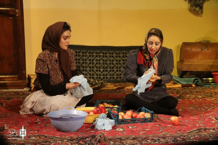 اجرای نمایش "قصه ی ظهر جمعه" در جشنواره تئاتر استانی آذربایجان شرقی