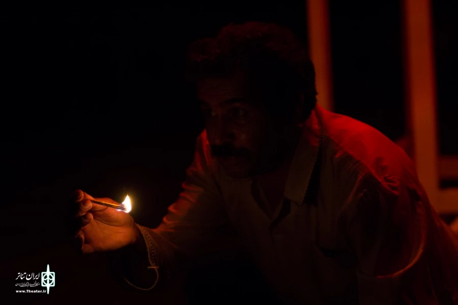 اجرای نمایش "با کاروان سوخته" به کارگردانی معصومه حبابی در جشنواره تئاتر استانی آذربایجان شرقی
