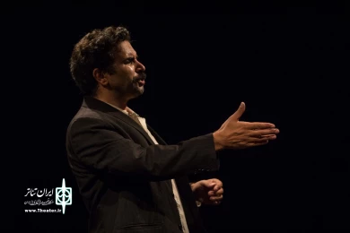 اجرای نمایش "با کاروان سوخته" به کارگردانی معصومه حبابی در جشنواره تئاتر استانی آذربایجان شرقی