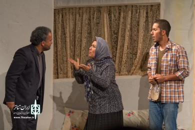 تصاویر نمایش "خانه در باد" در جشنواره تئاتر استانی آذربایجان شرقی