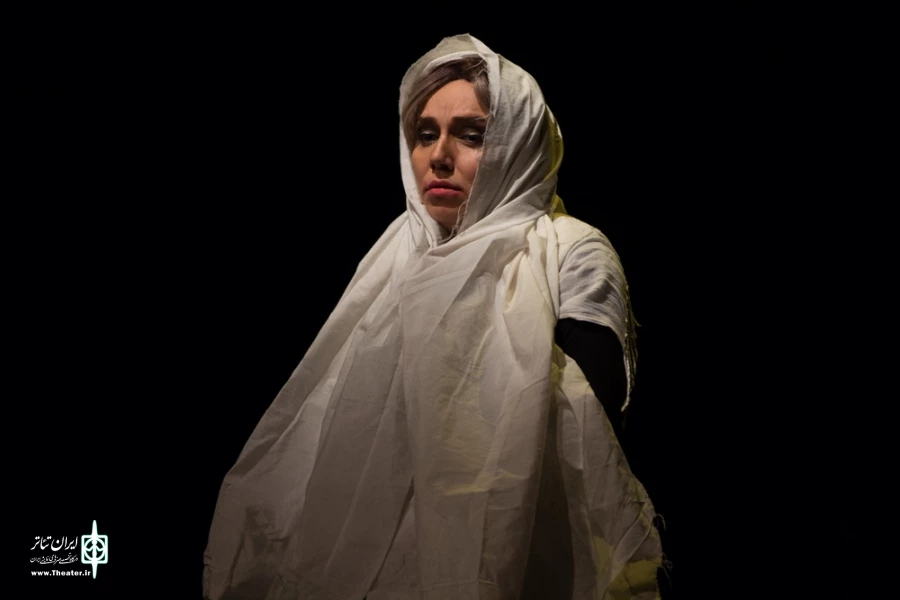 اجرای نمایش "خشکسالی و دروغ" در جشنواره تئاتر استانی آذربایجان شرقی