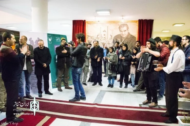 اجرای نمایش "کلفت ها" به کارگردانی علی فتوحی در تبریز