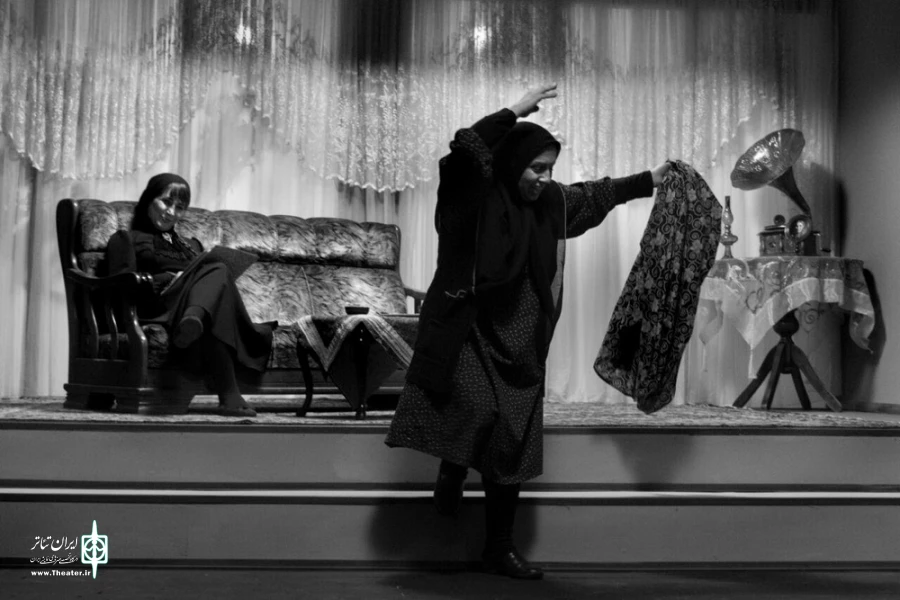اجرای نمایش "تیغ کهنه" در تبریز
