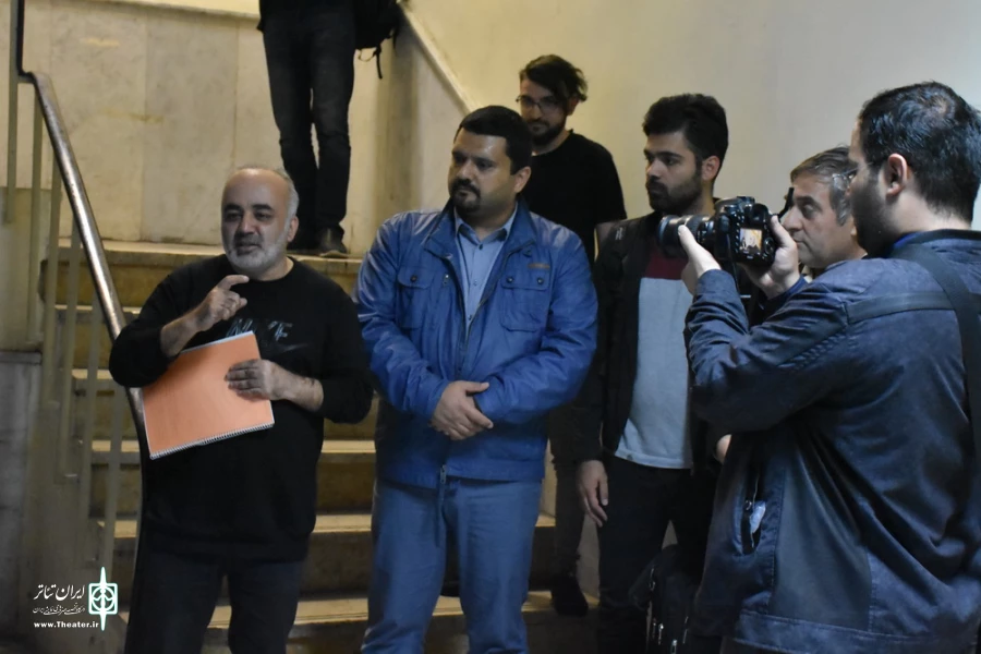 زنگ افتتاح نمایش "کا" به کارگردانی سیامک افسایی در تبریز نواخته شد