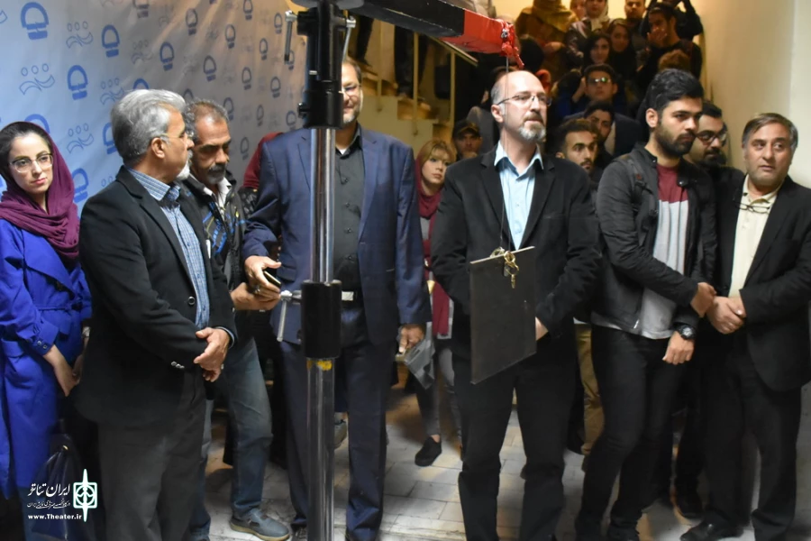 زنگ افتتاح نمایش "کا" به کارگردانی سیامک افسایی در تبریز نواخته شد