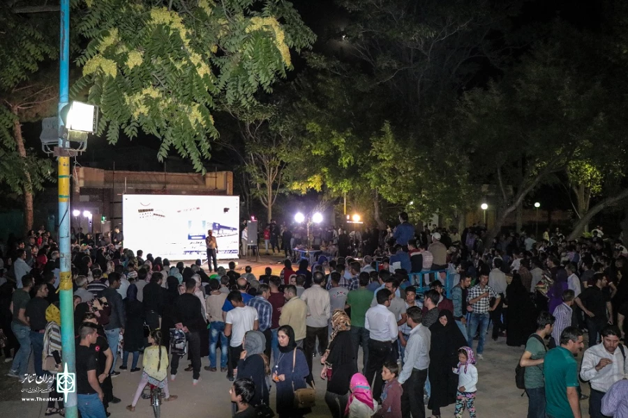 آیین افتتاح سیزدهمین جشنواره سراسری تئاتر کوتاه ارسباران شامگاه جمعه 25 مرداد ماه در بقعه شیخ شهاب الدین اهری در شهر اهر برگزار شد. 