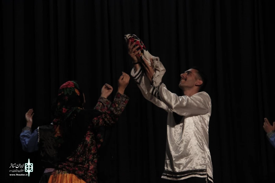 عشق روایتی، کارگردان: محمد یوسفی زاده