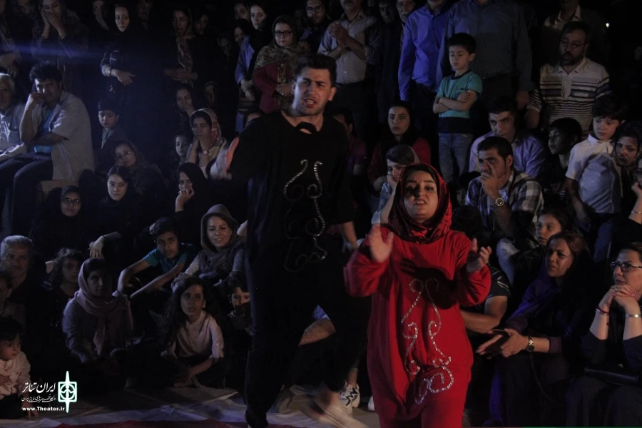 ماکسیمم، کارگردان: نازیلا امینی