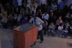 چه کسی آشغال هایش را به... کارگردان: بهنام کاوه