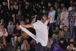 چه کسی آشغال هایش را به... کارگردان: بهنام کاوه