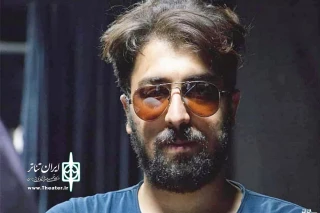 توسط کارگردان نمایش پلی از جنس شیشه

روایت «و چند داستان دیگر» در تبریز