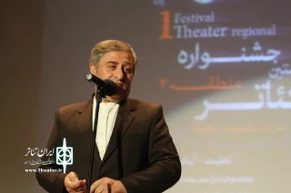 با محوریت 100 سال تئاتر مرند

جشنواره منطقه 2 آذربایجان شرقی در مرند به کار خود پایان داد