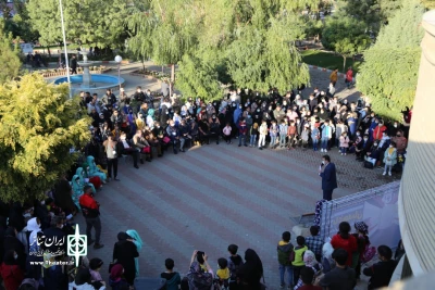 با استقبال پر شور مردم مرند

اجراهای روز اول جشنواره ملی تئاتر کودک باغچه بان به روی صحنه رفت