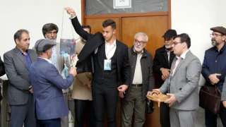 توسط دو هنرمند پیشکسوت مرند

زنگ افتتاح سی و چهارمین جشنواره تئاتر استان آذربایجان شرقی زده شد