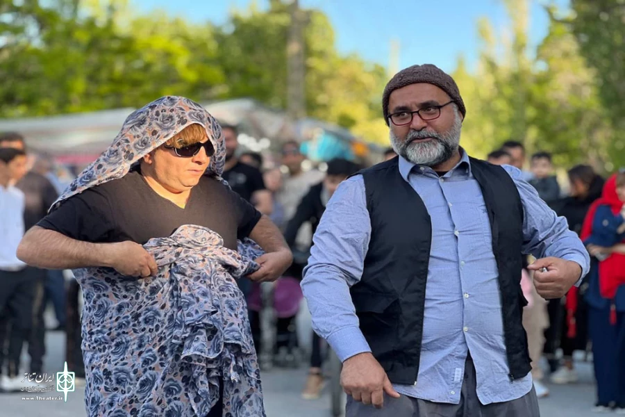 نمایش خیابانی «ساعت حرکت» در شهر تبریز به اجرا در خواهد آمد 4