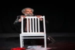 نمایش ترکی «ایاق یالین، لوت، اووجدا بیر اوره‌ک» تا ۱۲ خرداد ماه روی صحنه خواهد بود 3