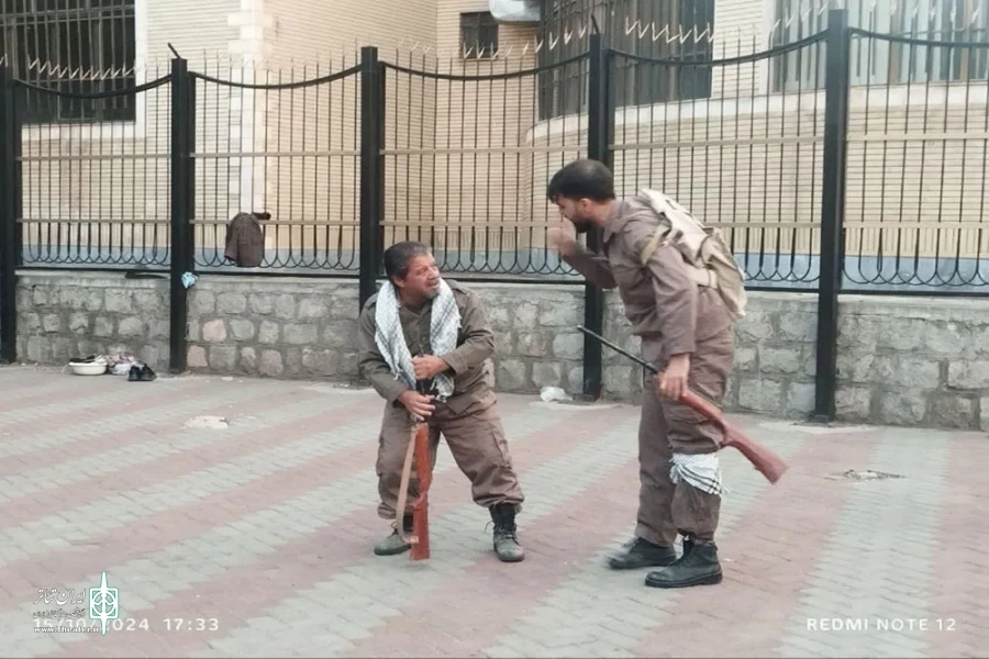 نمایش خیابانی «پلاک» در شهرستان مرند به اجرای عموم درآمد. 3