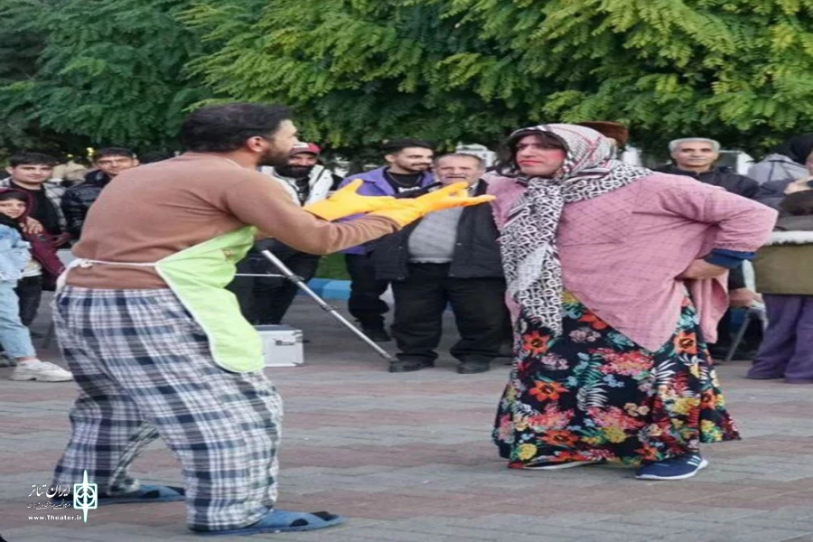 نمایش خیابانی «سگ ولگرد» در شهر سردرود به اجرای عموم درآمد 2