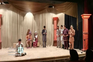 به تهیه‌کنندگی و کارگردانی سعید عبدالعلی‌زاده

نمایش طنز «قضاوت سلطان کاراکوش» در شهرستان آذرشهر روی صحنه رفت