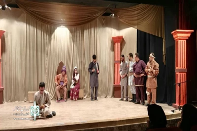 به تهیه‌کنندگی و کارگردانی سعید عبدالعلی‌زاده

نمایش طنز «قضاوت سلطان کاراکوش» در شهرستان آذرشهر روی صحنه رفت